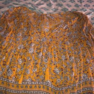 Long sleeve old navy flowery shirt